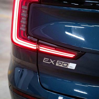2025 Volvo EX90 Twin Motor Performance Plus