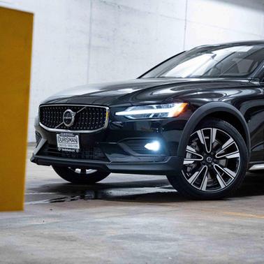 2025 Volvo V60 Cross Country B5 Ultra