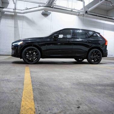 2025 Volvo XC60 Plug-In Hybrid T8 Ultra Black Edition