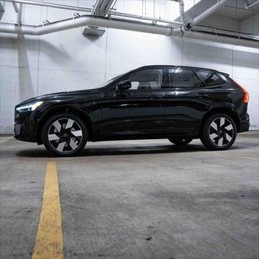 2025 Volvo XC60 Plug-In Hybrid T8 Plus