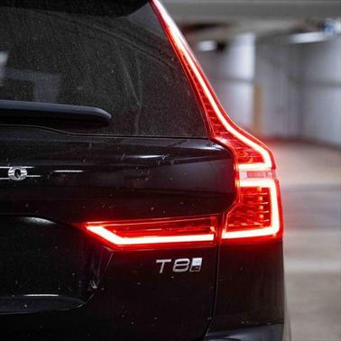 2025 Volvo XC60 Plug-In Hybrid T8 Plus
