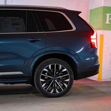 2025 Volvo XC90 Plug-In Hybrid T8 Ultra 7-Seater