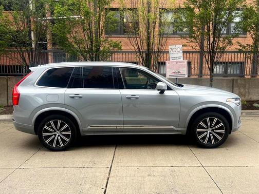 2024 Volvo XC90 B5 Core Bright Theme