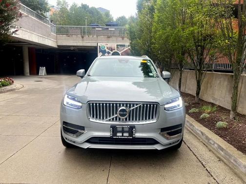 2024 Volvo XC90 B5 Core Bright Theme