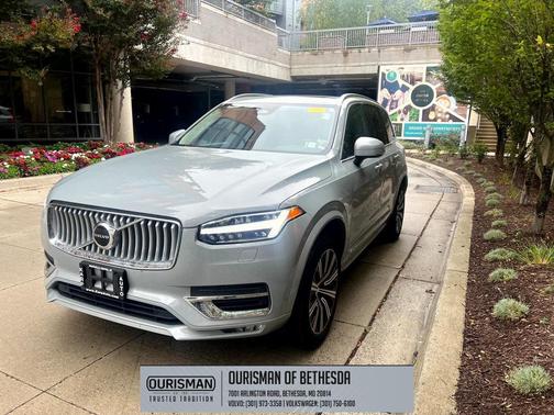 2024 Volvo XC90 B5 Core Bright Theme