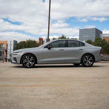 2025 Volvo S60 B5 Core