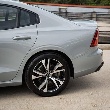 2025 Volvo S60 B5 Core
