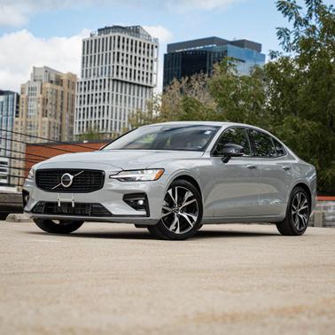 2025 Volvo S60 B5 Core