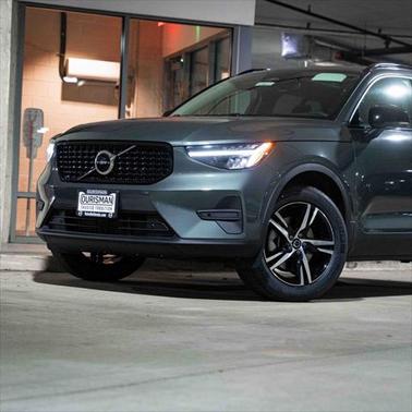 2026 Volvo XC40 B4 Plus