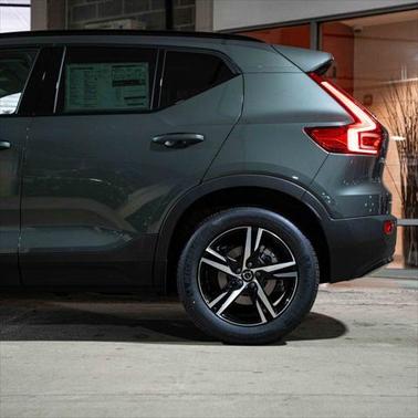 2026 Volvo XC40 B4 Plus