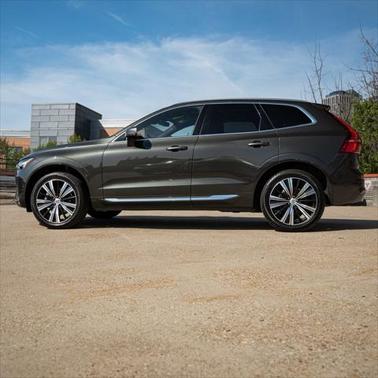 2022 Volvo XC60 B5 Inscription