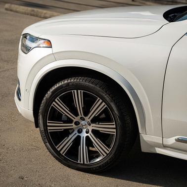 2024 Volvo XC90 B6 Plus Bright Theme 7-Seater