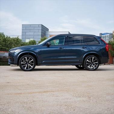 2023 Volvo XC90 Recharge Plug-In Hybrid T8 Ultimate Dark Theme 7-Seater
