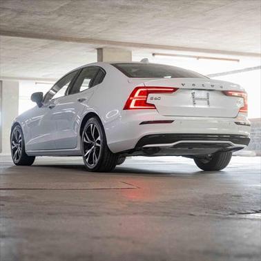 2024 Volvo S60 B5 Core Dark Theme