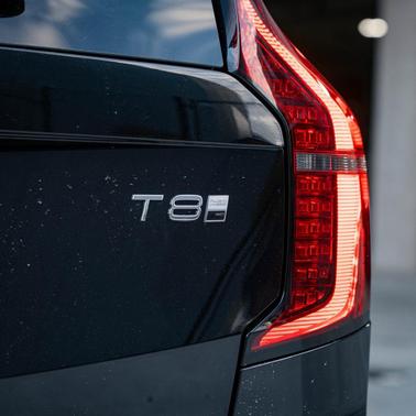 2026 Volvo XC90 Plug-In Hybrid T8 Ultra Dark Theme 6-Seater