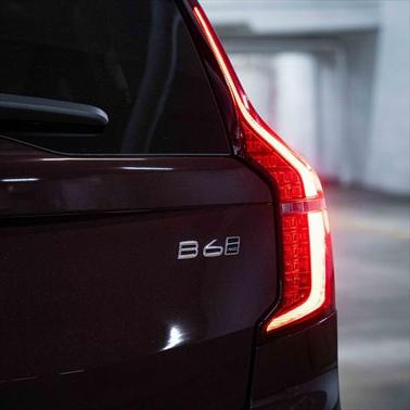 2025 Volvo XC90 B6 Ultra