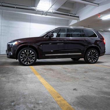 2025 Volvo XC90 B6 Ultra