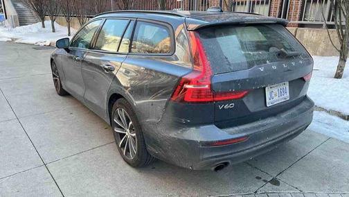 2021 Volvo V60 T5 Momentum