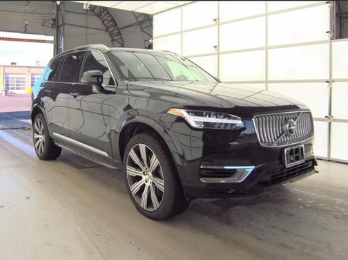 2024 Volvo XC90 Recharge Plug-In Hybrid T8 Ultimate Bright Theme 7-Seater