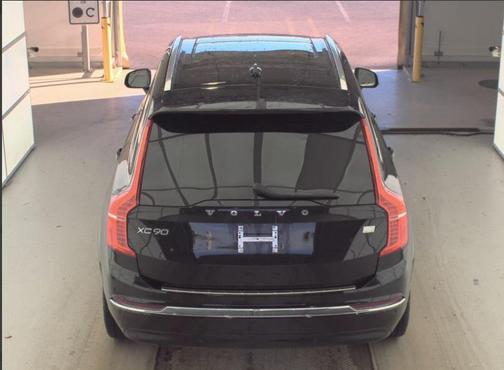 2024 Volvo XC90 Recharge Plug-In Hybrid T8 Ultimate Bright Theme 7-Seater