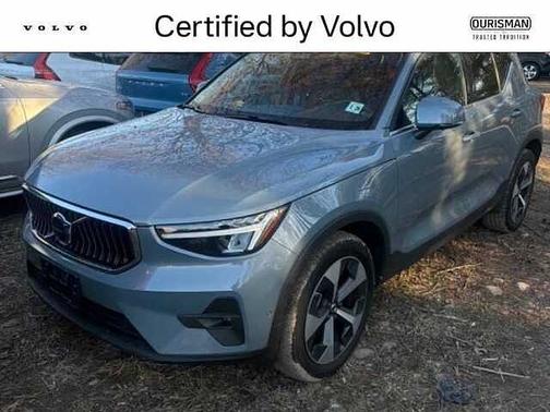 Thunder Grey 2023 Volvo XC40 Plus