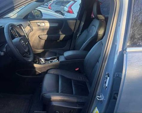 Thunder Grey 2023 Volvo XC40 Plus