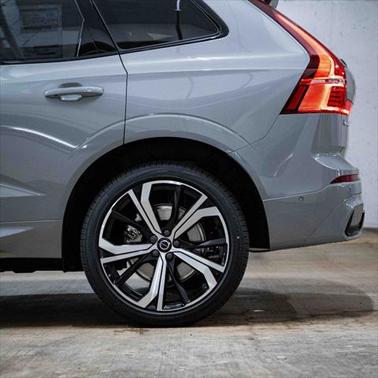 2025 Volvo XC60 Plug-In Hybrid T8 Ultra