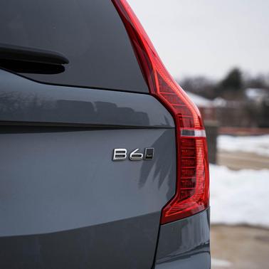 2023 Volvo XC90 B6 Ultimate 6-Seater