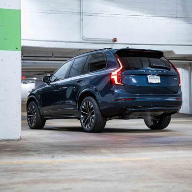 2026 Volvo XC90 B6 Ultra Dark Theme 7-Seater