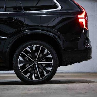 2025 Volvo XC90 B6 Ultra