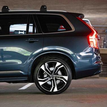 2024 Volvo XC90 B6 Ultimate Bright Theme 7-Seater