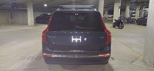 2024 Volvo XC90 B6 Ultimate Bright Theme 7-Seater