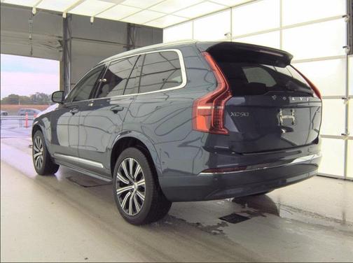 2024 Volvo XC90 B6 Plus Bright Theme 7-Seater