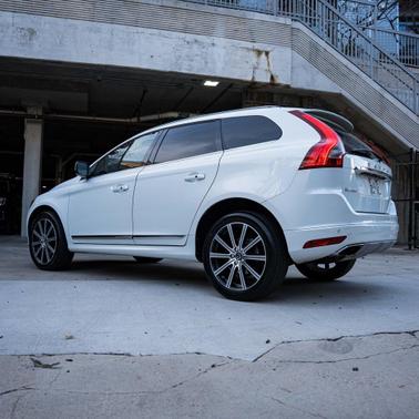 2017 Volvo XC60 T6 Inscription