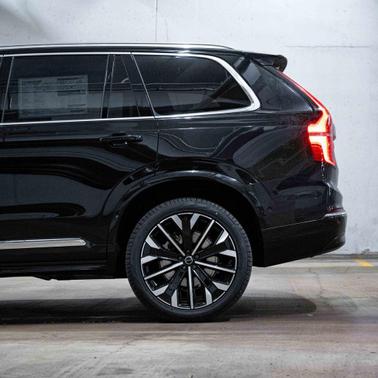 2026 Volvo XC90 Ultra, B6 AWD Gas (mild hybrid), Gasoline, Bright, 6 Seats