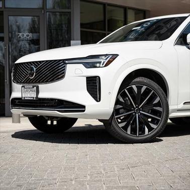 2025 Volvo XC90 B6 Plus 6-Seater