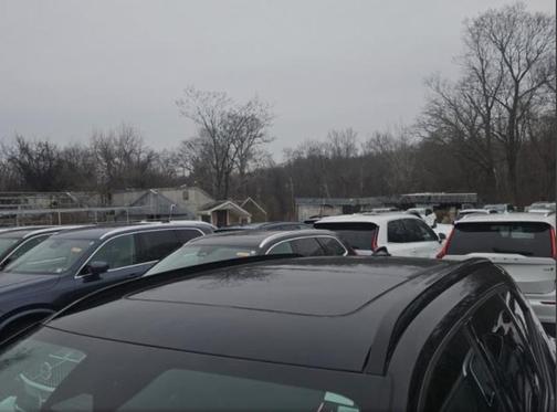 2023 Volvo XC40 B5 Plus Dark Theme