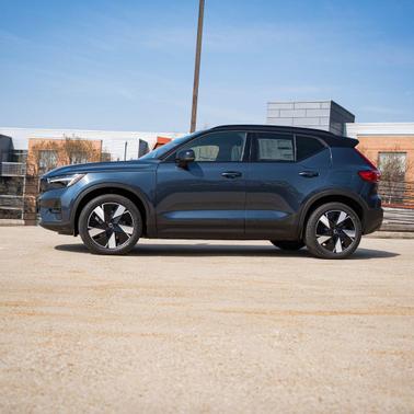 Denim Blue Metallic 2026 Volvo EX40 Plus, Twin Motor, Fully electric