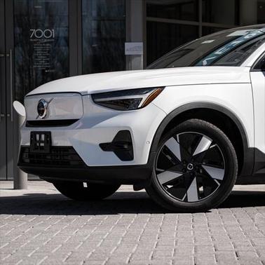2024 Volvo C40 Recharge Pure Electric Twin Plus