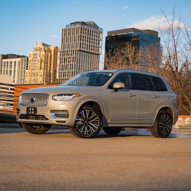 2025 Volvo XC90 Plug-In Hybrid T8 Plus 7-Seater