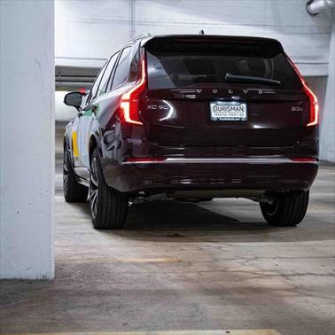 2025 Volvo XC90 B5 Core