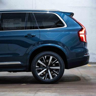 2026 Volvo XC90 Core, B6 AWD Gas (mild hybrid), Gasoline, Bright, 7 Seats