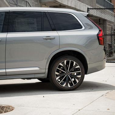 2025 Volvo XC90 Plug-In Hybrid T8 Ultra 7-Seater