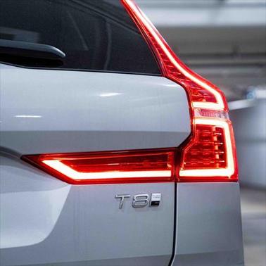 2025 Volvo XC60 Plug-In Hybrid T8 Ultra