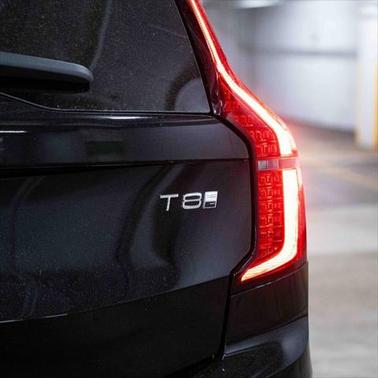 2025 Volvo XC90 Plug-In Hybrid T8 Plus 6-Seater