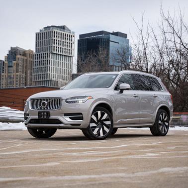 2024 Volvo XC90 Recharge Plug-In Hybrid T8 Ultimate 6-Seater