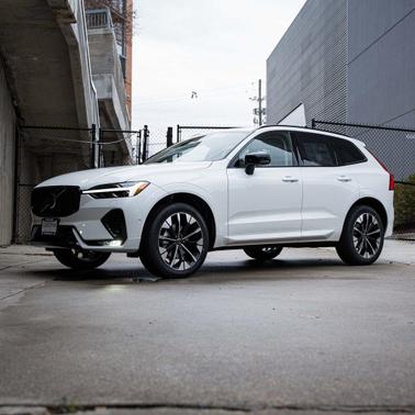 2026 Volvo XC60 B5 Ultra