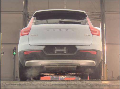 2025 Volvo XC40 B5 Core Bright Theme