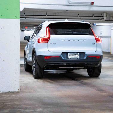 2026 Volvo XC40 B5 Plus