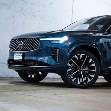 2026 Volvo XC90 B6 Ultra 6-Seater